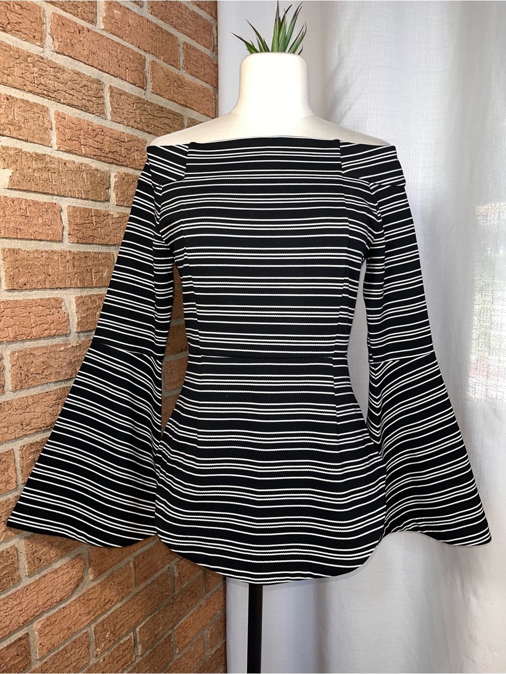 PS The Label Black White Striped Off Shoulder Bell Sleeve Top Size S